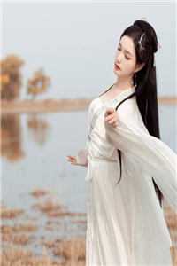 一团浊气震九天，仙子争当炉鼎
