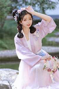 不爱世人的神女