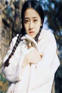 穿成女反派的跟班后，她把主角剧本塞我怀里