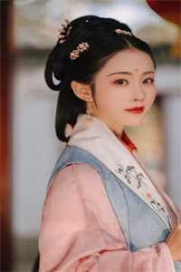 穿越七零，成为真千金