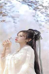 夫君为纳妾污蔑我偷钱，我杀疯了