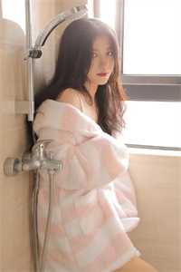 卧底美女