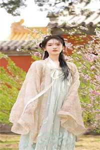 重回八0带着残疾老公