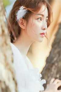 闪婚前任他哥，谢太太又出名了