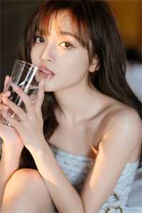 未婚妻当众出轨后悔断肠