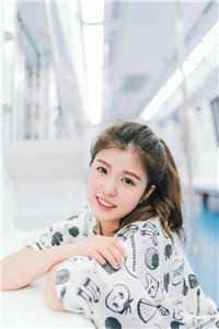 山黛秋影负白首